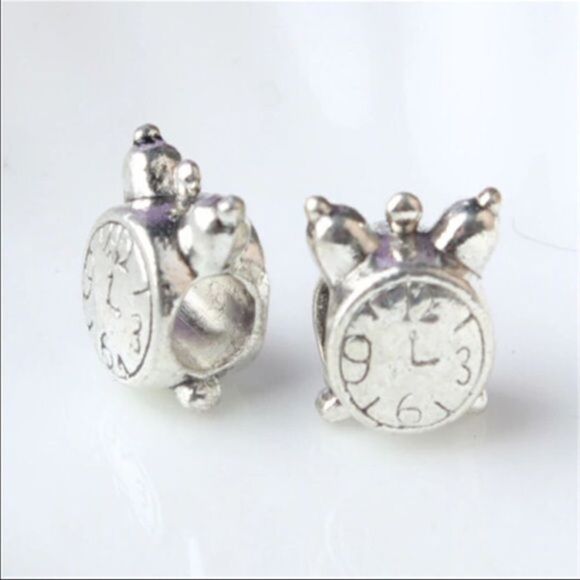 🦄5 for $35🦄 Clock Charm - Picture 2 of 2